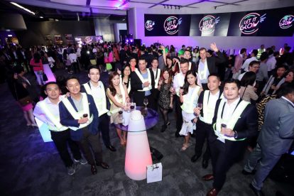 UBS Let It Glow Charity Party 2018 Project Background  To organize an unforgettable annual cocktail party for all UBS staffs  Venue  HKEX Finance Museum / Guest: 800pax Objective  To appreciate all staffs for their hard work during the last year To bring a remarkable evening to all staffs and guests To strengthen relationship between management and colleagues